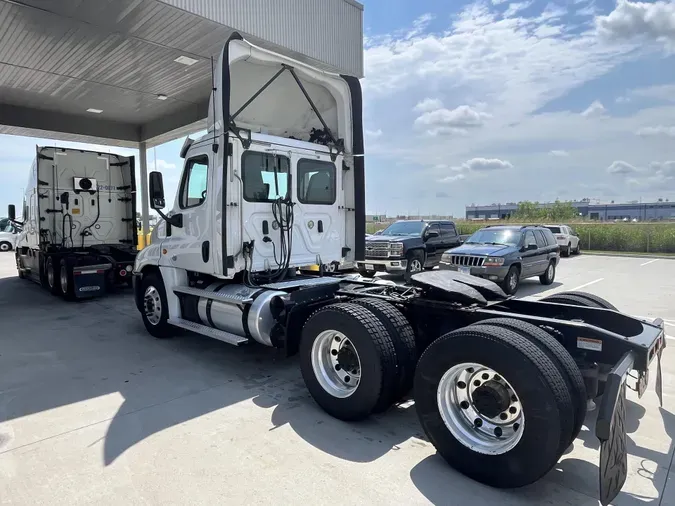 2020 Freightliner Cascadia