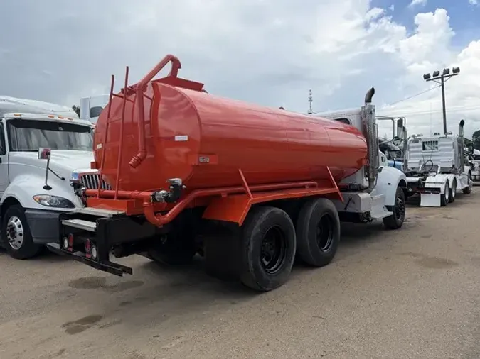 2014 PETERBILT 348