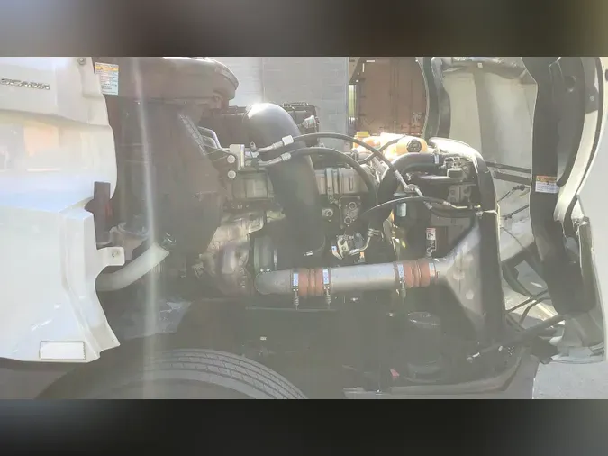 2020 Freightliner Cascadia 126