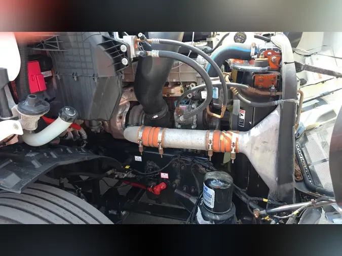2020 Freightliner Cascadia 1266213a8ae0c33671af0e794b9a4ced69e