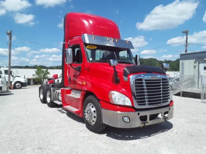 2018 FREIGHTLINER/MERCEDES CASCADIA 125