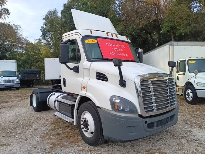 2018 FREIGHTLINER/MERCEDES CASCADIA 113