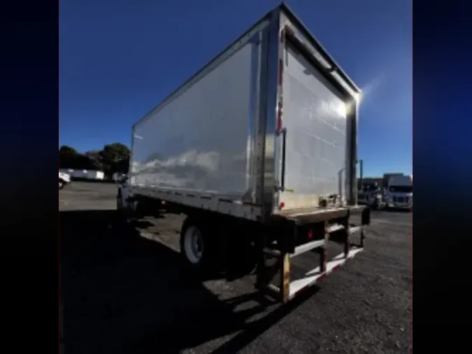 2019 FREIGHTLINER/MERCEDES M2 106