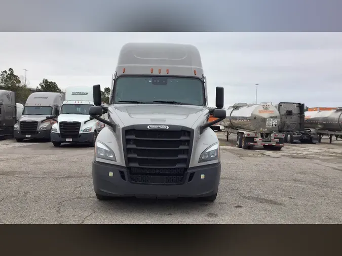 2023 Freightliner Cascadia