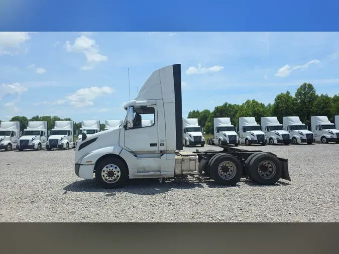 2020 Volvo VNL3006227fc2ea65a95608c128a3f443655cf