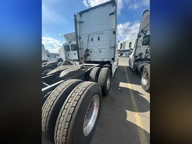 2021 FREIGHTLINER/MERCEDES NEW CASCADIA PX12664