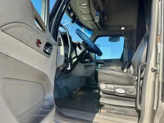 2020 Peterbilt 579