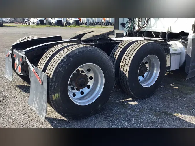 2021 Freightliner Cascadia 126