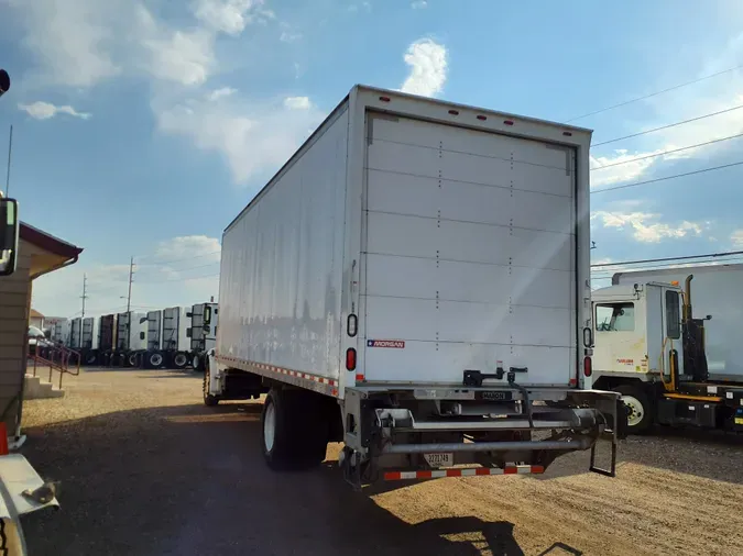 2016 FREIGHTLINER/MERCEDES M2 106