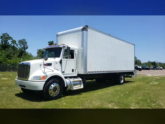 2020 Peterbilt 337