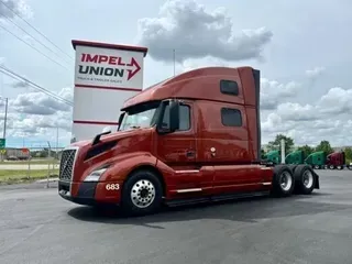 2021 Volvo VNL64T860