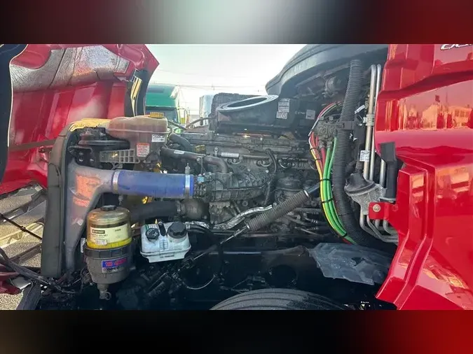 2022 FREIGHTLINER CA126