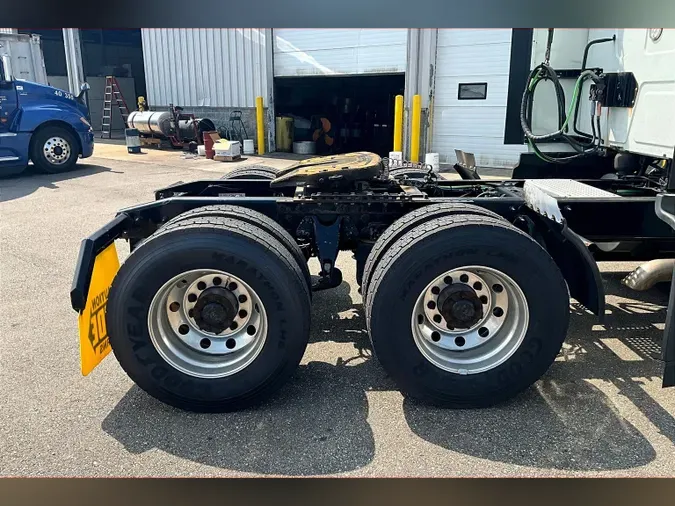 2022 INT LT625 6x4