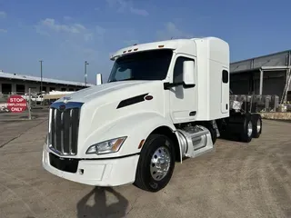 2023 Peterbilt 579