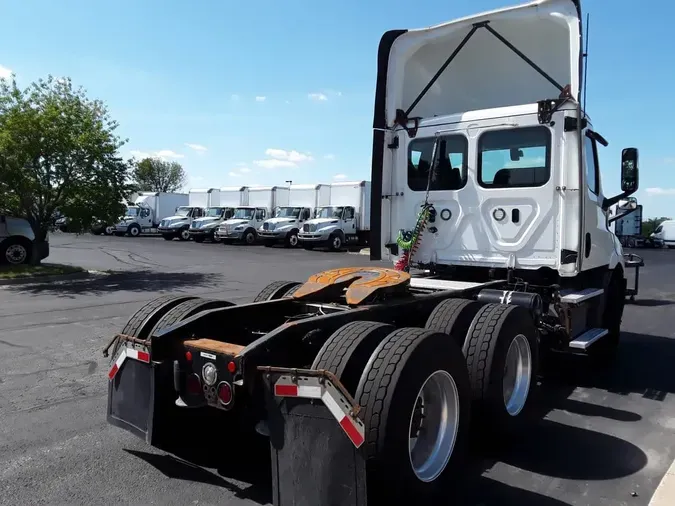 2019 FREIGHTLINER/MERCEDES NEW CASCADIA 1166237e804d8a3acb93f94fbeb0f12843d