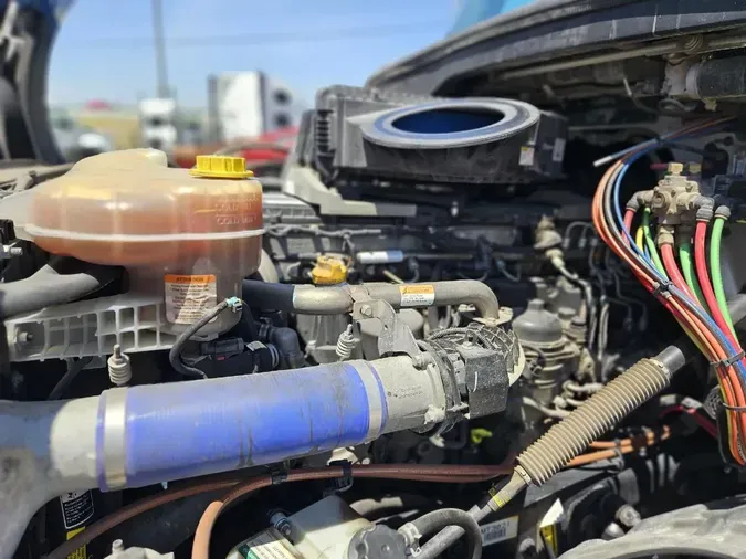 2021 FREIGHTLINER Cascadia 126