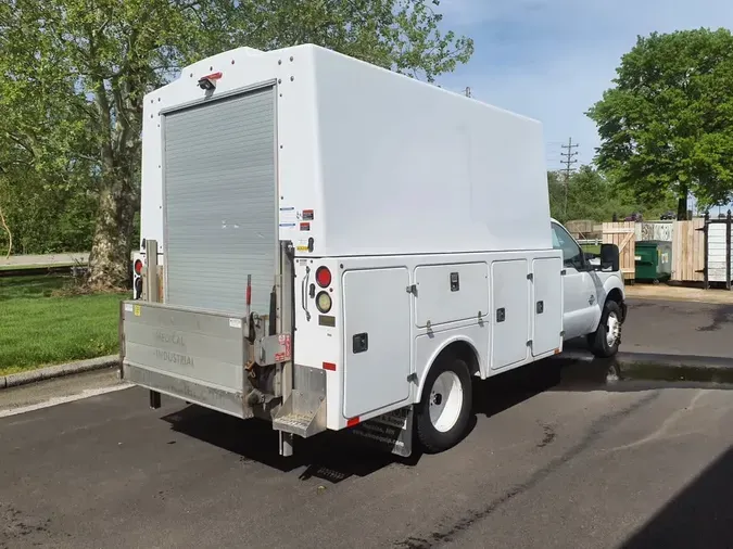 2016 FORD MOTOR COMPANY F350