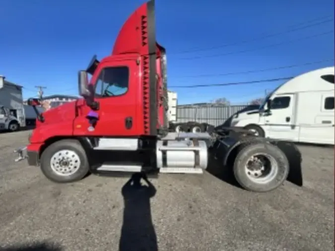 2019 FREIGHTLINER/MERCEDES CASCADIA 125
