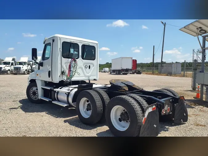 2020 FREIGHTLINER/MERCEDES CASCADIA 125623f3cdb5220bd756a72463f8f62fdcb