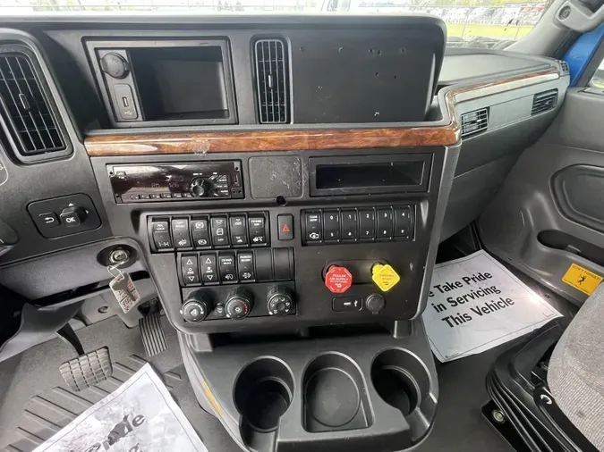 2020 International LT625