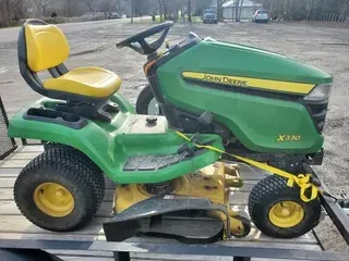 2017 John Deere X330