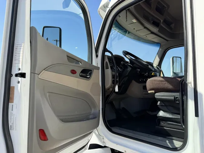 2022 Peterbilt 579