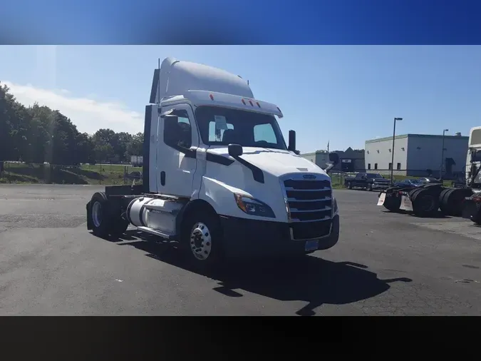 2019 Freightliner Cascadia 126624be47dd93ead37aa6c0619bafb0b10