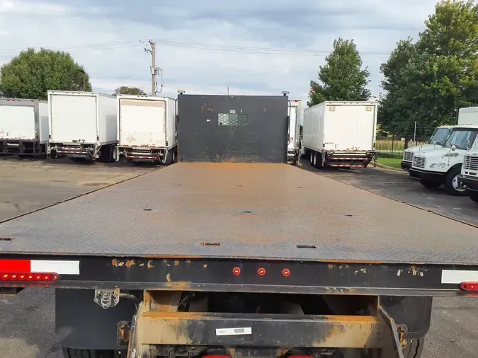 2020 FREIGHTLINER M2 106