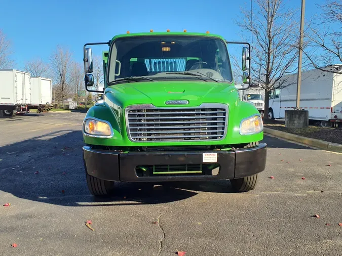 2013 FREIGHTLINER/MERCEDES M2 106