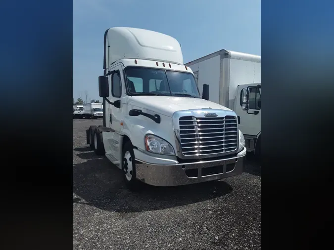 2018 FREIGHTLINER/MERCEDES CASCADIA 125625a0a065259a7c170362d5fe2418a7d