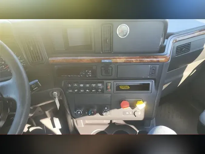 2019 INTERNATIONAL RH613