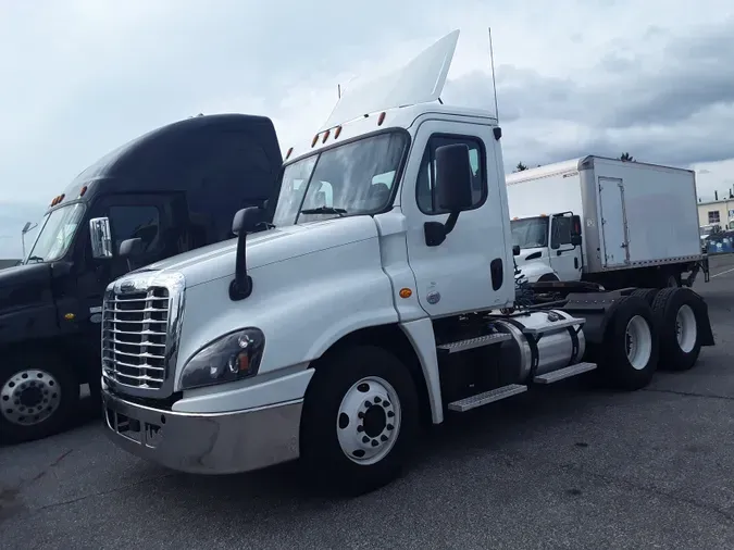 2018 FREIGHTLINER/MERCEDES CASCADIA 125