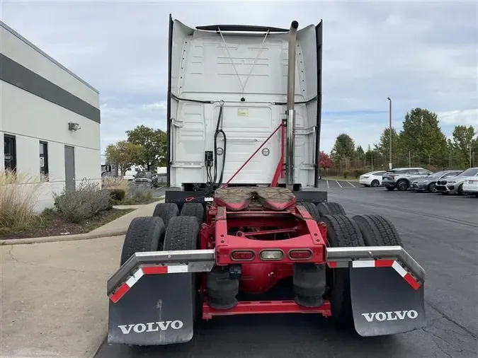 2020 VOLVO VNL860