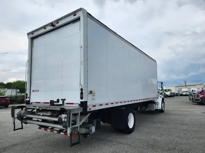 2018 FREIGHTLINER/MERCEDES M2 106
