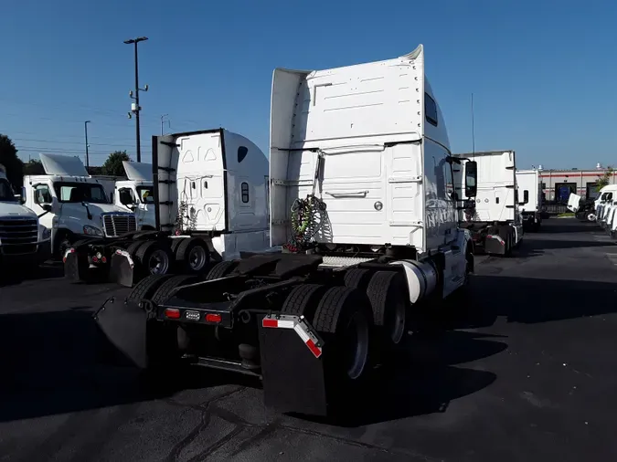 2017 VOLVO VNL64T 670