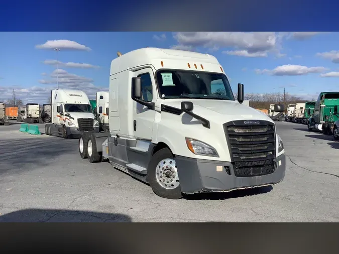 2020 Freightliner Cascadia 126625e19c010810c0623b19fa914d5f5ba