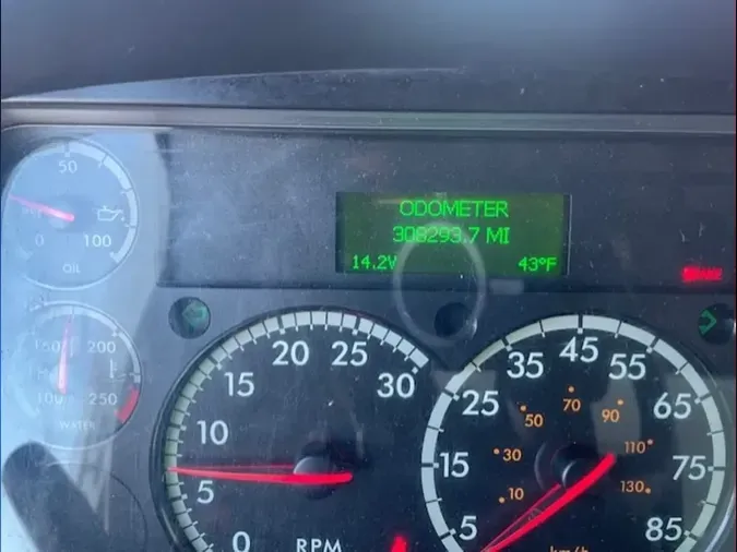 2019 FREIGHTLINER/MERCEDES M2 106
