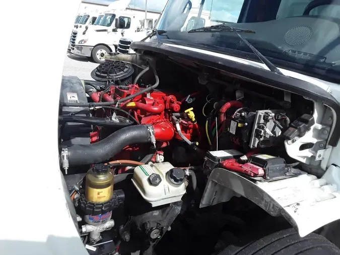 2018 FREIGHTLINER M2 106