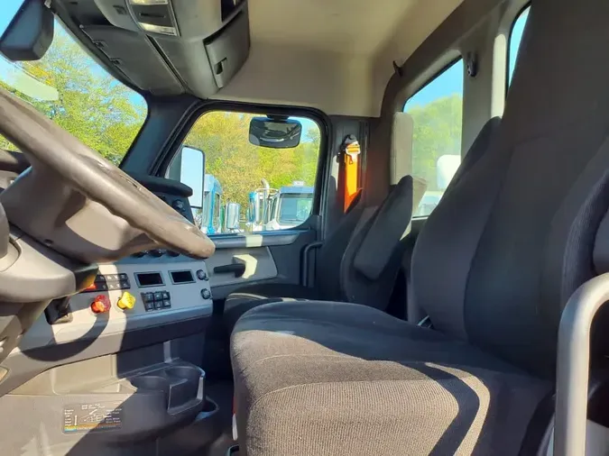 2020 FREIGHTLINER NEW CASCADIA PX12664