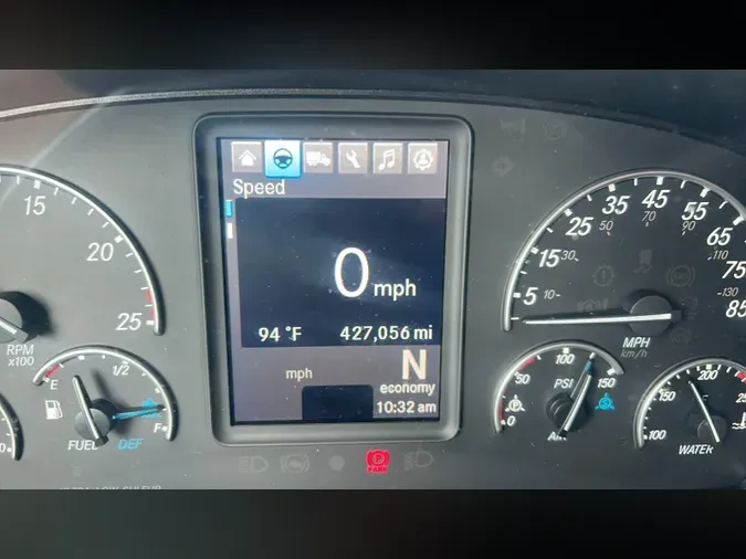 2019 Freightliner Cascadia 126