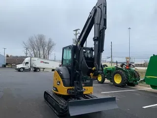 2022 John Deere 35G