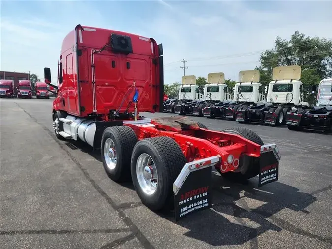 2021 FREIGHTLINER CA116