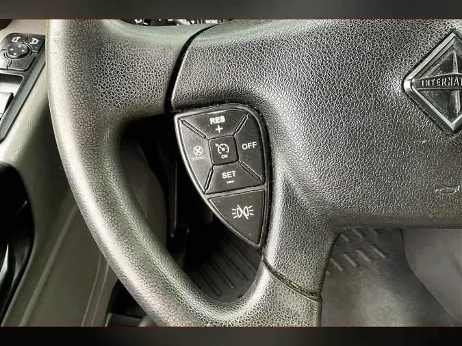 2022 INT LT625 6x4