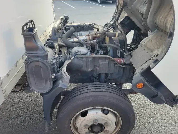 2017 HINO TRUCK 195