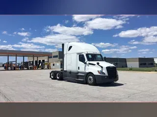 2023 Freightliner Cascadia 126