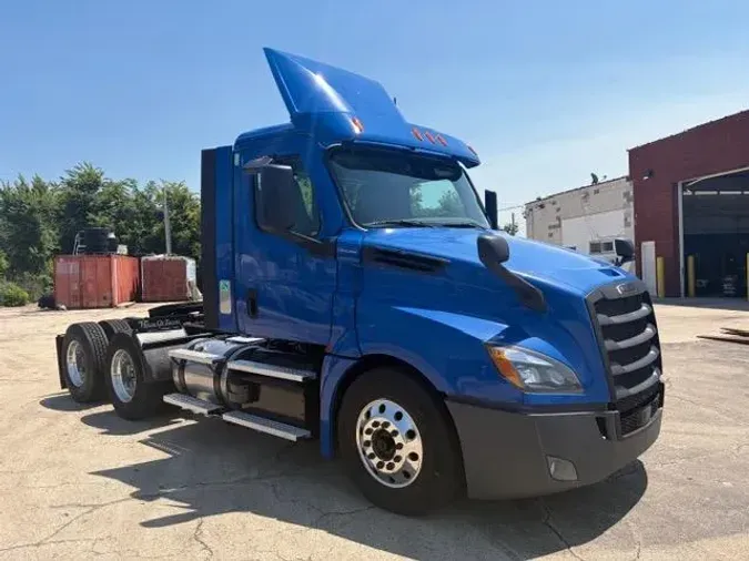 2020 Freightliner Cascadia
