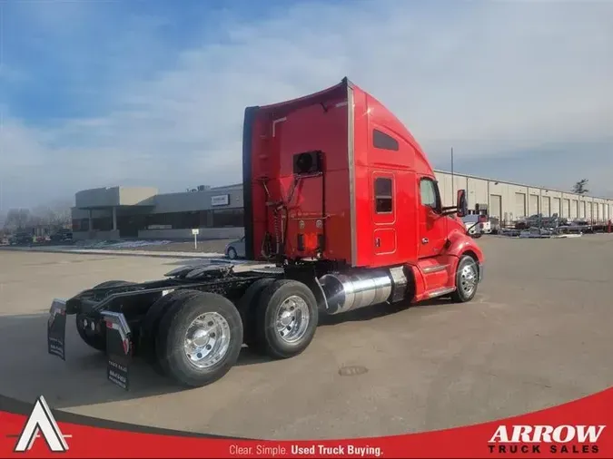 2022 FREIGHTLINER CA126