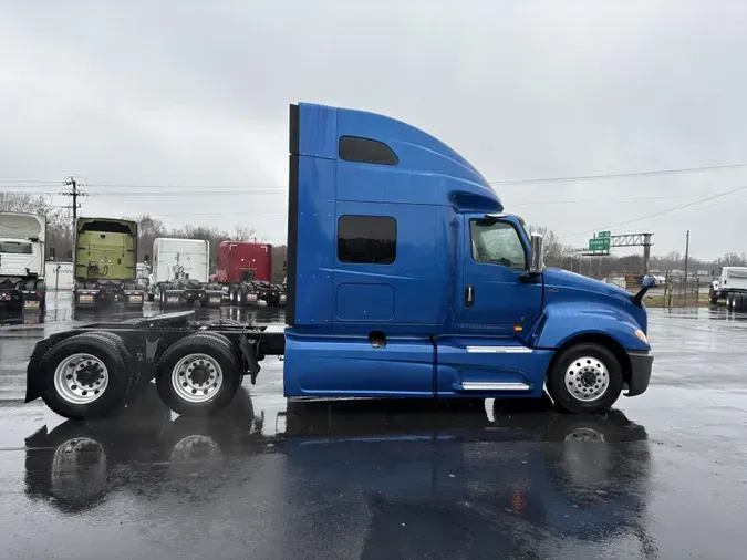 2022 International LT625628498f2d8daa10431ff2bcdf2f70f92