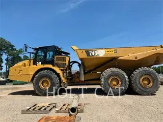 2018 Caterpillar 745