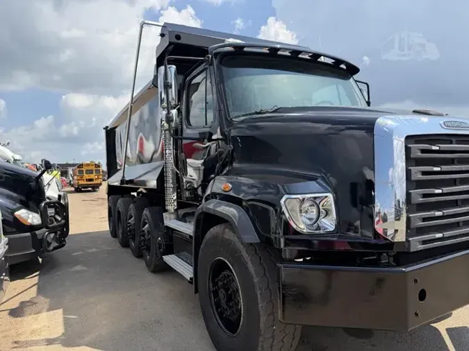 2014 FREIGHTLINER 114SD
